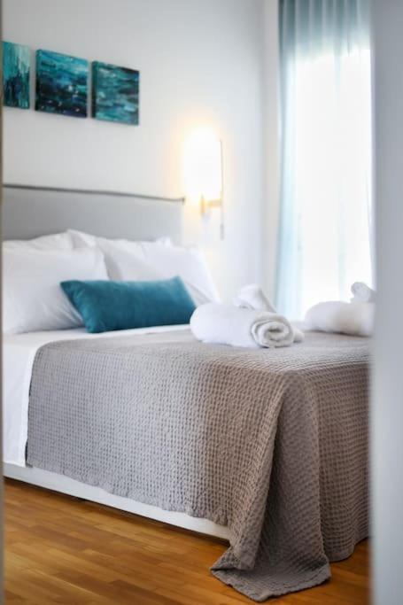 Blue Delta Apartment Palaio Faliro Athén Kültér fotó