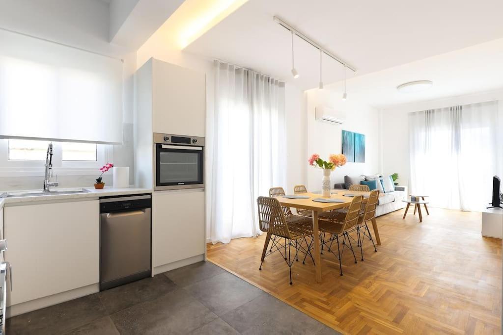 Blue Delta Apartment Palaio Faliro Athén Kültér fotó